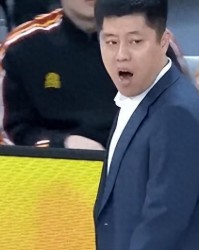 炸金花-山西输球揪出两大软蛋，两主力中锋全场合砍0分，完全成上海卧底